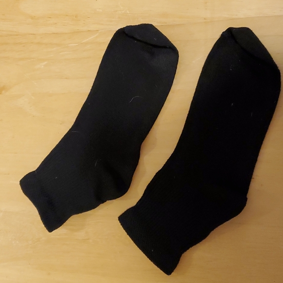 Unknown Accessories - Pair of Black Ankle-Length Diabetic Socks